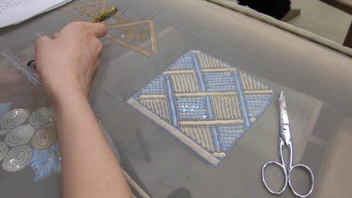 Brodeur d’art : un métier d’exception entre savoir-faire, création et précision